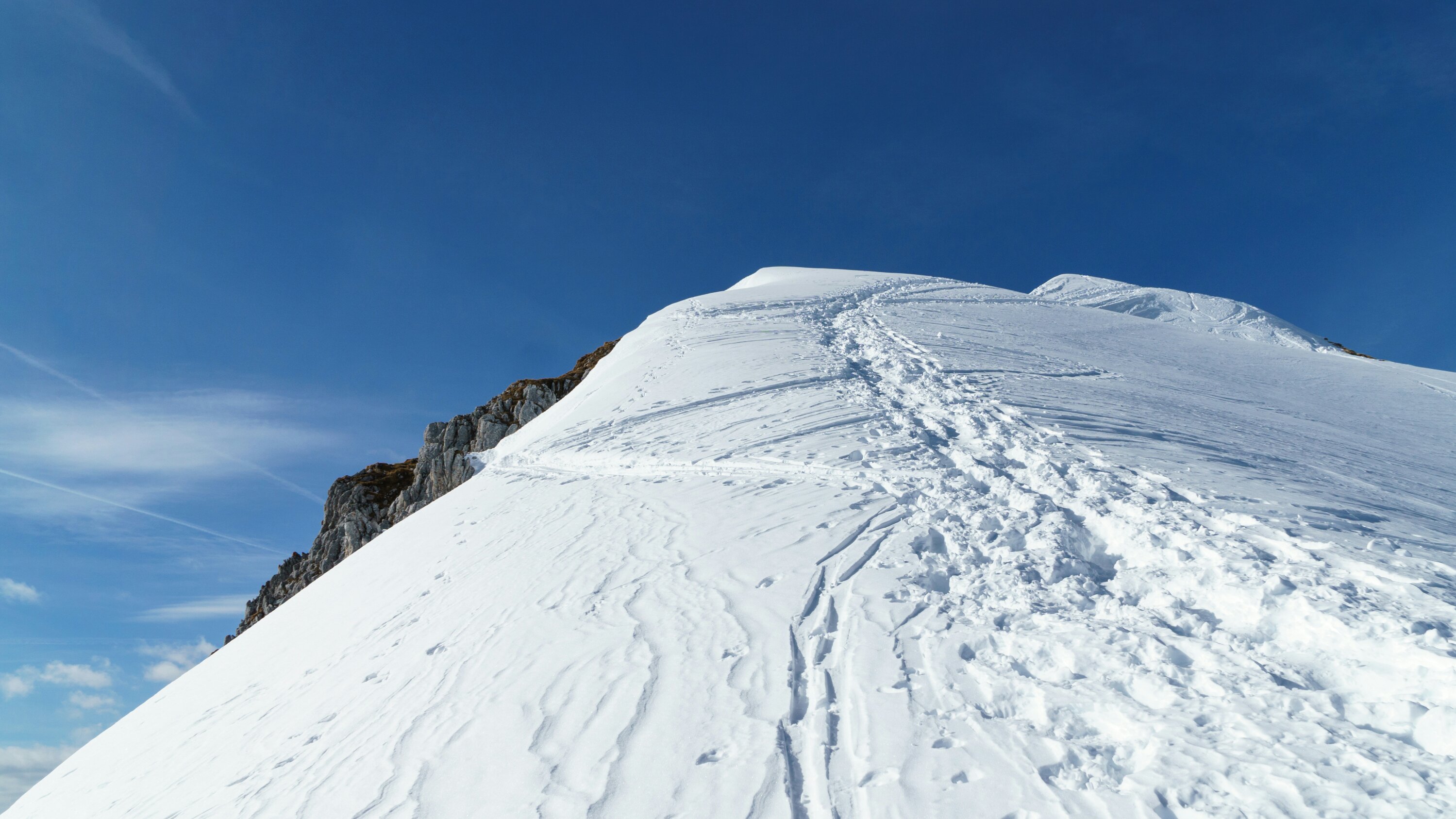 Mehr über den Artikel erfahren Ski in den Alpen